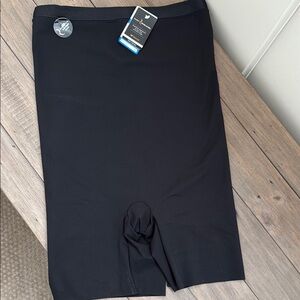 Wacoal shaping shorts